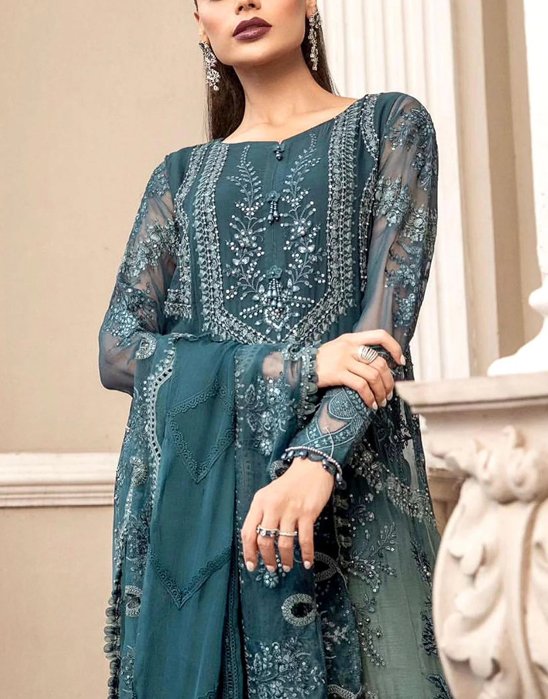 - 28 %   Heavy Embroidered 2-Tone Chiffon Wedding Dress with Luxury Handwork Design